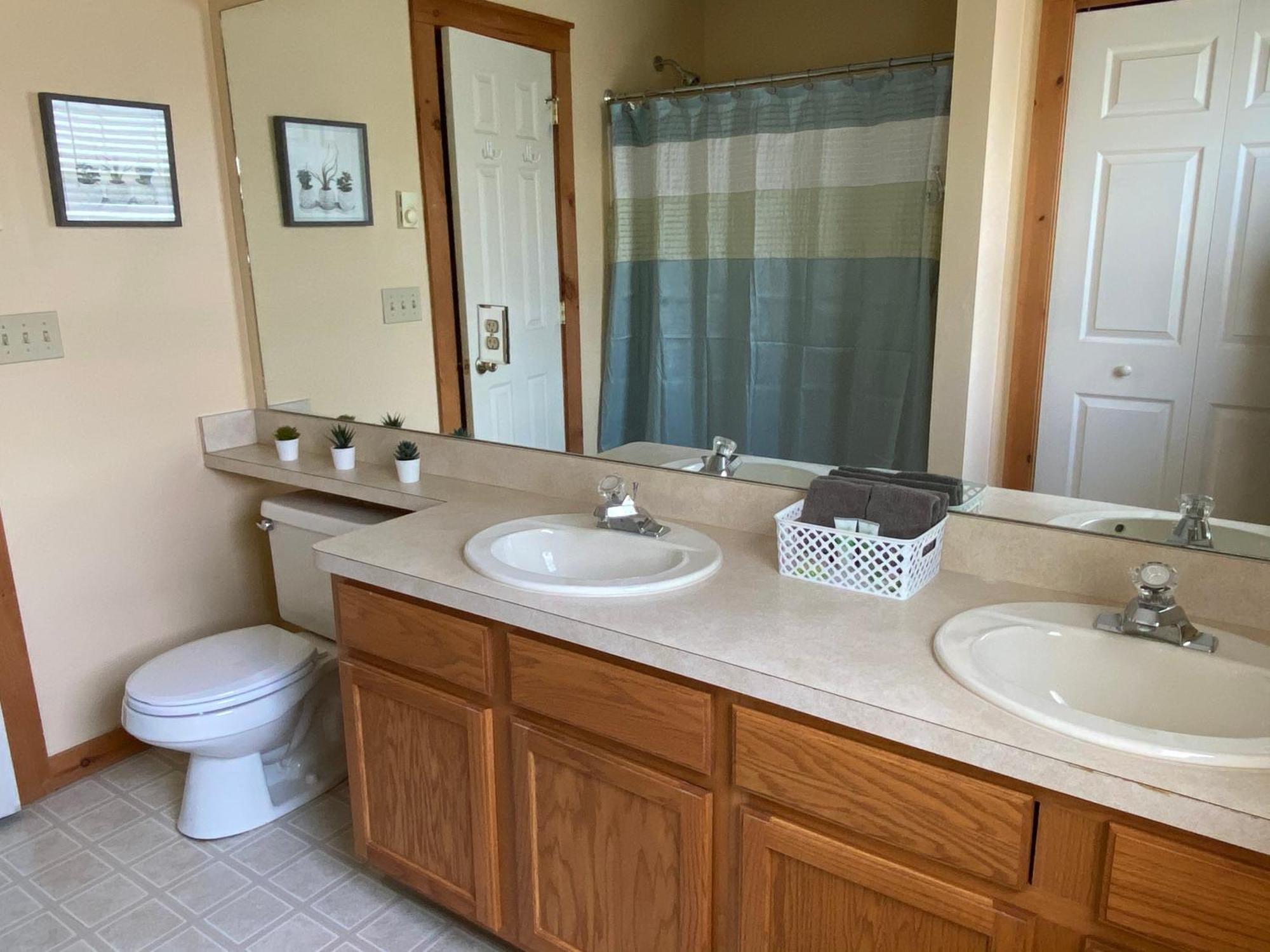 Gorgeous House In Camelback Mountain Near Lifts! Holiday home Tannersville